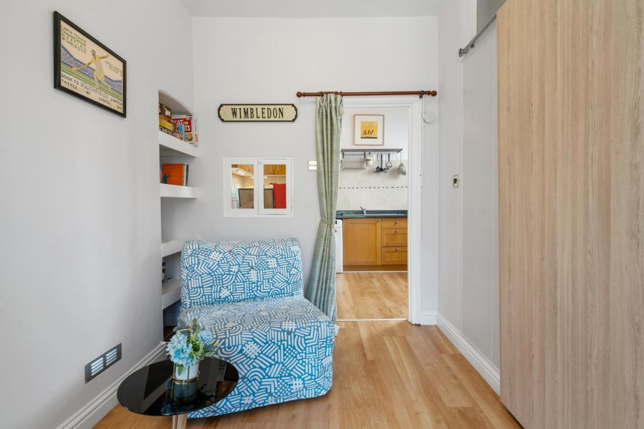 Lovely Garden Apartment In Wimbledon Town Centre With Private Parking By Wimbledon Holiday Lets Londra Exterior foto